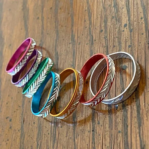 FLASH SALE! NEW - Fine Fashion Unisex Lightweight Aluminum 7 Count Rings (Rainbow / Random Sizes)