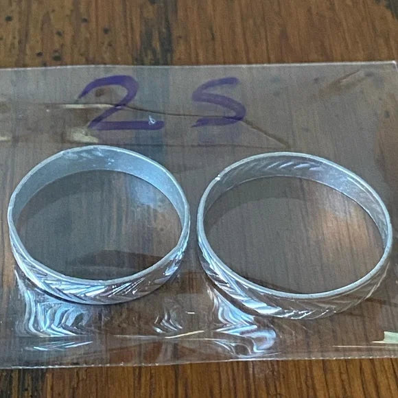 FLASH SALE! NEW - Fine Fashion Unisex Lightweight Aluminum 2 Count Rings (Multiple Colors / Random Sizes)